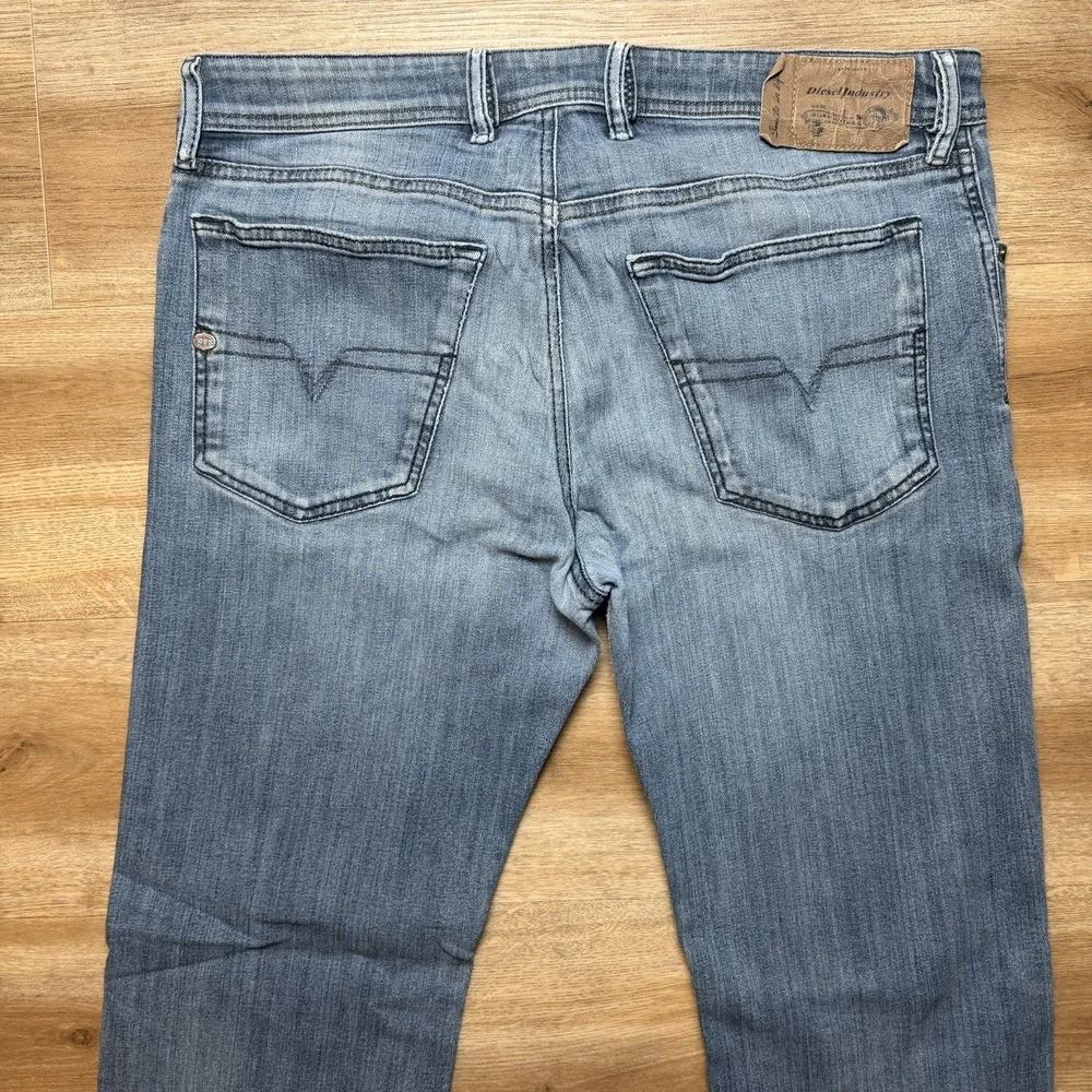 Diesel Waykee Jeans Men 33x32 Blue Straight Leg Distress Medium Wash Faded 0814W